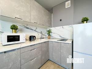 1-к квартира, посуточно, 40м2, 10/25 этаж