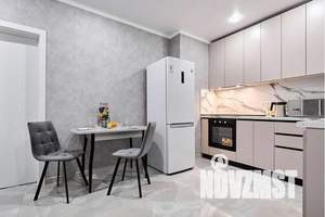 1-к квартира, посуточно, 45м2, 18/25 этаж