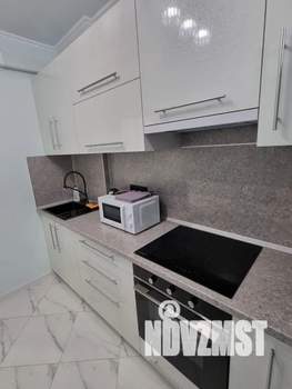 1-к квартира, посуточно, 41м2, 6/25 этаж