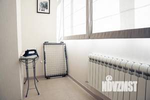 Студия квартира, посуточно, 34м2, 1/18 этаж