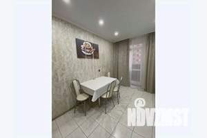 1-к квартира, посуточно, 42м2, 3/25 этаж