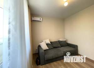 Студия квартира, посуточно, 28м2, 13/18 этаж