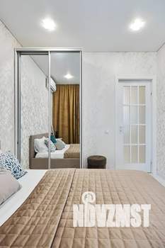 1-к квартира, посуточно, 35м2, 6/24 этаж