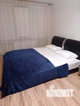 1-к квартира, посуточно, 37м2, 2/18 этаж