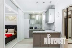 2-к квартира, посуточно, 41м2, 14/32 этаж