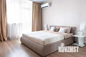 1-к квартира, посуточно, 35м2, 10/21 этаж
