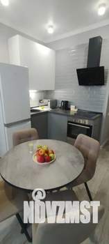 2-к квартира, посуточно, 40м2, 20/23 этаж
