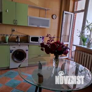3-к квартира, посуточно, 100м2, 3/12 этаж