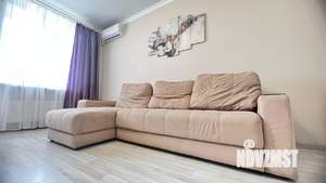 2-к квартира, посуточно, 58м2, 9/25 этаж