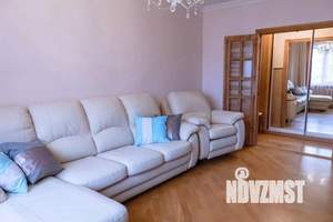 1-к квартира, посуточно, 93м2, 1/1 этаж