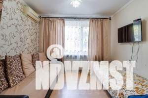 1-к квартира, посуточно, 40м2, 1/9 этаж