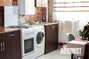 1-к квартира, посуточно, 40м2, 10/12 этаж