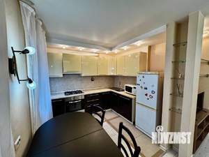 Студия квартира, на длительный срок, 33м2, 1/10 этаж