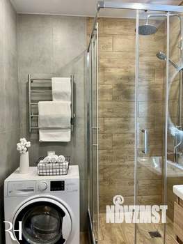 Студия квартира, посуточно, 28м2, 25/25 этаж