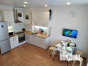 Студия квартира, посуточно, 32м2, 14/20 этаж