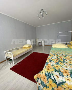 3-к квартира, на длительный срок, 100м2, 4/5 этаж