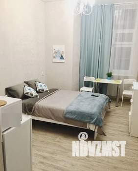 Студия квартира, посуточно, 18м2, 1/4 этаж