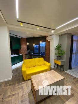 Студия квартира, посуточно, 38м2, 7/22 этаж