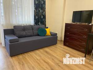 Студия квартира, посуточно, 35м2, 5/24 этаж