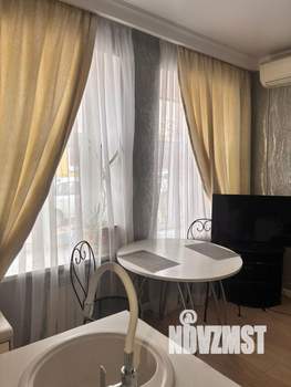 1-к квартира, посуточно, 21м2, 1/2 этаж