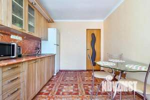 1-к квартира, посуточно, 46м2, 1/1 этаж