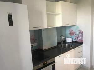 1-к квартира, посуточно, 38м2, 18/25 этаж