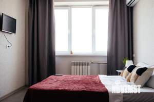 1-к квартира, посуточно, 37м2, 21/23 этаж