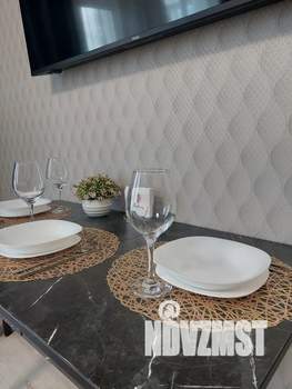 Студия квартира, посуточно, 32м2, 13/25 этаж