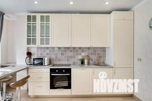 2-к квартира, посуточно, 56м2, 17/23 этаж