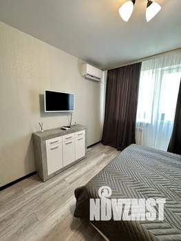 Студия квартира, посуточно, 35м2, 9/22 этаж