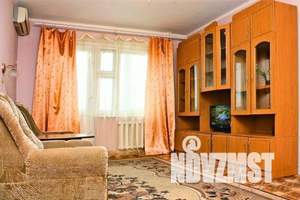 2-к квартира, посуточно, 55м2, 1/1 этаж