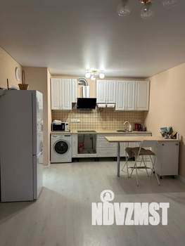 1-к квартира, посуточно, 45м2, 2/10 этаж
