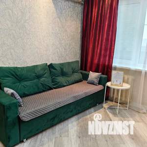 1-к квартира, посуточно, 40м2, 8/10 этаж