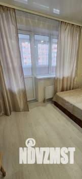 Студия квартира, посуточно, 31м2, 1/9 этаж