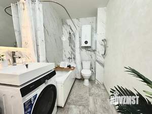 1-к квартира, посуточно, 35м2, 10/25 этаж