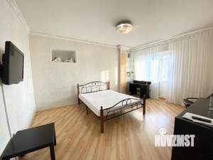 1-к квартира, на длительный срок, 52м2, 7/17 этаж