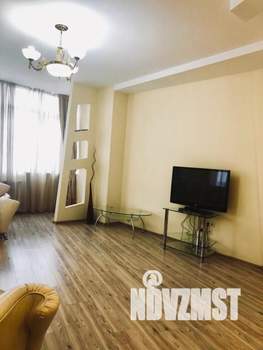 3-к квартира, посуточно, 150м2, 1/1 этаж