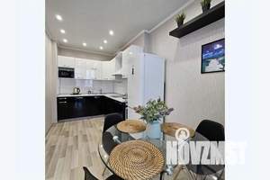 1-к квартира, посуточно, 42м2, 12/20 этаж