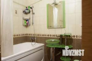 1-к квартира, посуточно, 32м2, 4/15 этаж