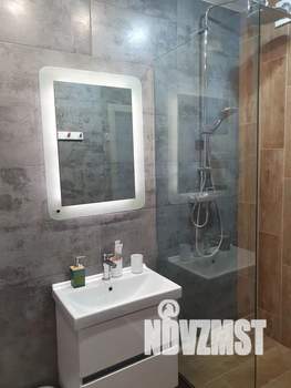 Студия квартира, посуточно, 28м2, 10/25 этаж