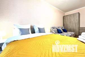 1-к квартира, посуточно, 39м2, 8/18 этаж