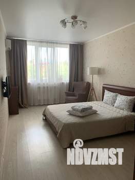 1-к квартира, посуточно, 42м2, 4/20 этаж