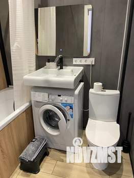 Студия квартира, посуточно, 40м2, 17/24 этаж