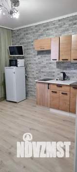 1-к квартира, посуточно, 42м2, 1/19 этаж