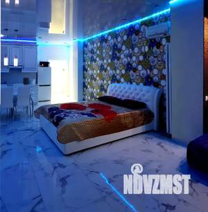 Студия квартира, посуточно, 41м2, 7/25 этаж