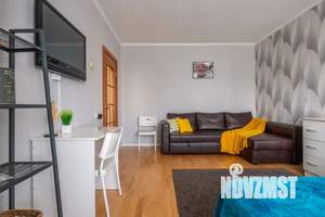 1-к квартира, посуточно, 40м2, 7/10 этаж