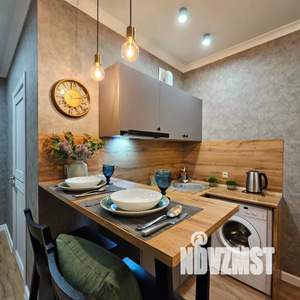 Студия квартира, посуточно, 30м2, 4/6 этаж