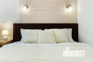 Студия квартира, посуточно, 45м2, 18/32 этаж