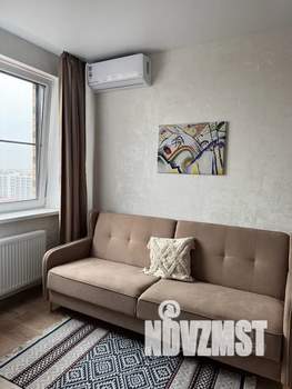 Студия квартира, посуточно, 40м2, 11/26 этаж