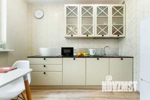 1-к квартира, посуточно, 50м2, 1/1 этаж